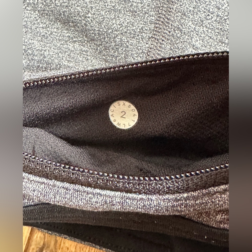 Lululemon Pace Rival Crop Size 2 - Picture 7 of 9